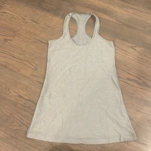 Lululemon cool racerback size 4